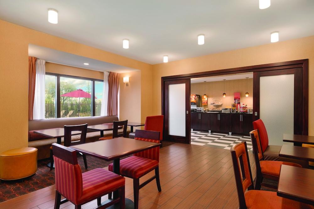 Hampton Inn Columbus-International Airport Gahanna Ngoại thất bức ảnh